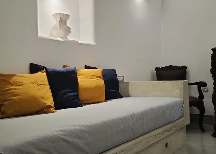 Dreamer's Secret Ii Emporio (Santorini)