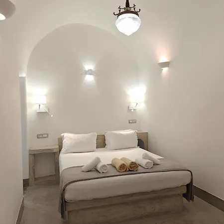 Dreamer's Secret Ii Villa Emporio (Santorini)