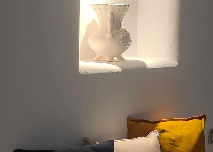 Dreamer's Secret Ii Emporio (Santorini)